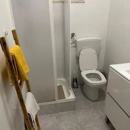 Refurbished 2 Double Bedroom